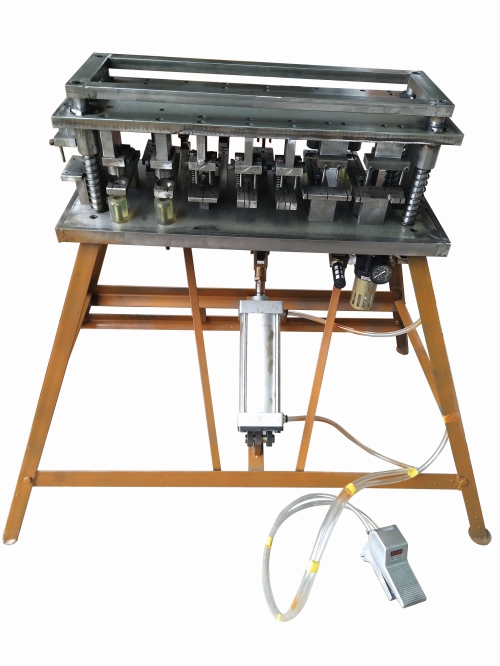 气动冲孔模具 气动冲孔模具